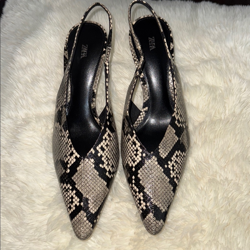 Zara Women's Snakeskin Pattern Slingback Heels - Black and Cream Sz 38